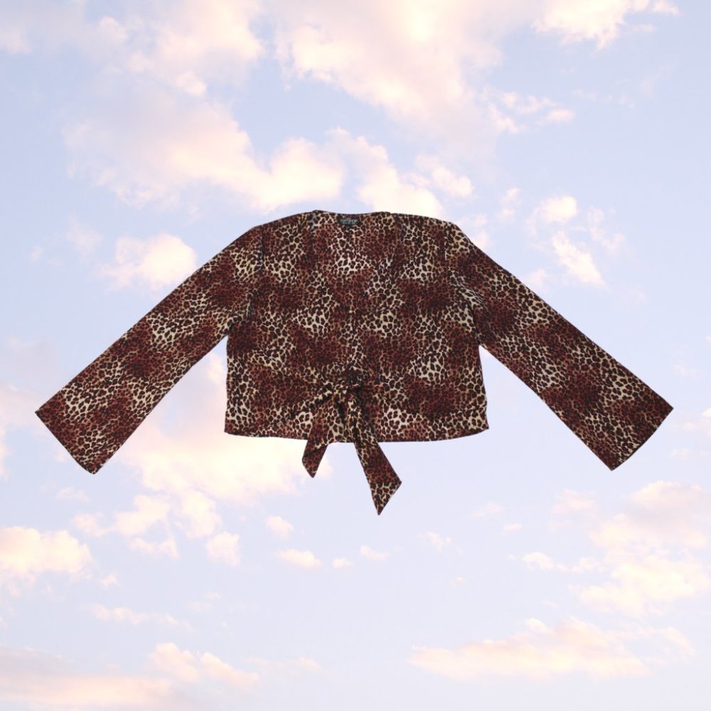 Topshop tie-front leopard top